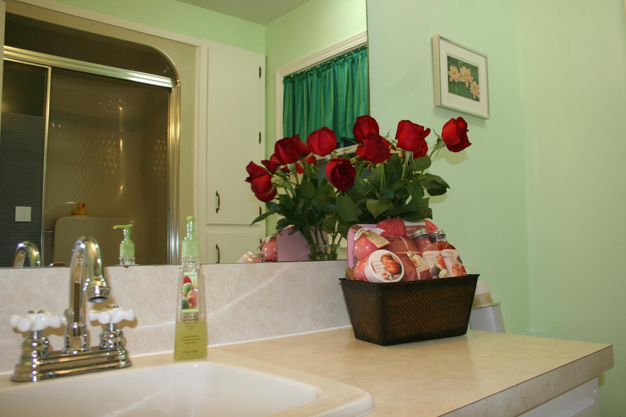 Tiffany'S Bed And Breakfast Bismarck Экстерьер фото